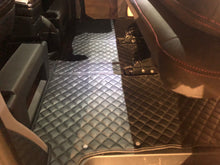 將圖片載入圖庫檢視器 VW T6 3D立體全包圍汽車地毯