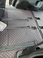 將圖片載入圖庫檢視器 Toyota 2014-2021 Noah / Voxy 80系 3D立體全包圍汽車地毯