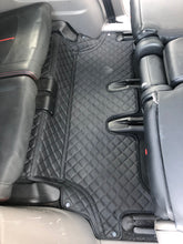 將圖片載入圖庫檢視器 Toyota Prius V 3D立體全包圍汽車地毯