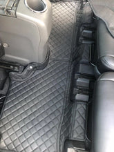 將圖片載入圖庫檢視器 Toyota Prius V 3D立體全包圍汽車地毯