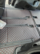 將圖片載入圖庫檢視器 Toyota 2014-2021 Noah / Voxy 80系 3D立體全包圍汽車地毯