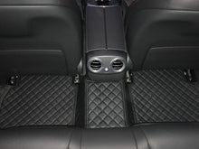 將圖片載入圖庫檢視器 Benz 2014-2021 C-Class W205 3D立體全包圍汽車地毯