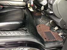 將圖片載入圖庫檢視器 Toyota Hiace 200系 3D立體全包圍汽車地毯
