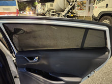 將圖片載入圖庫檢視器 Hyundai Ioniq 防曬隔熱汽車窗網

